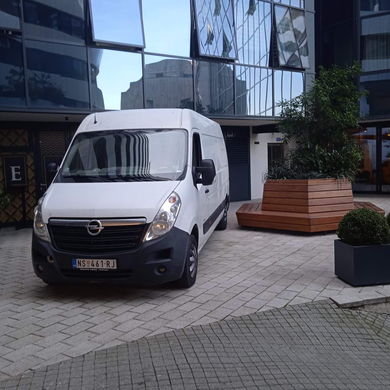 Kombi transport - Selidbe 021 Novi Sad